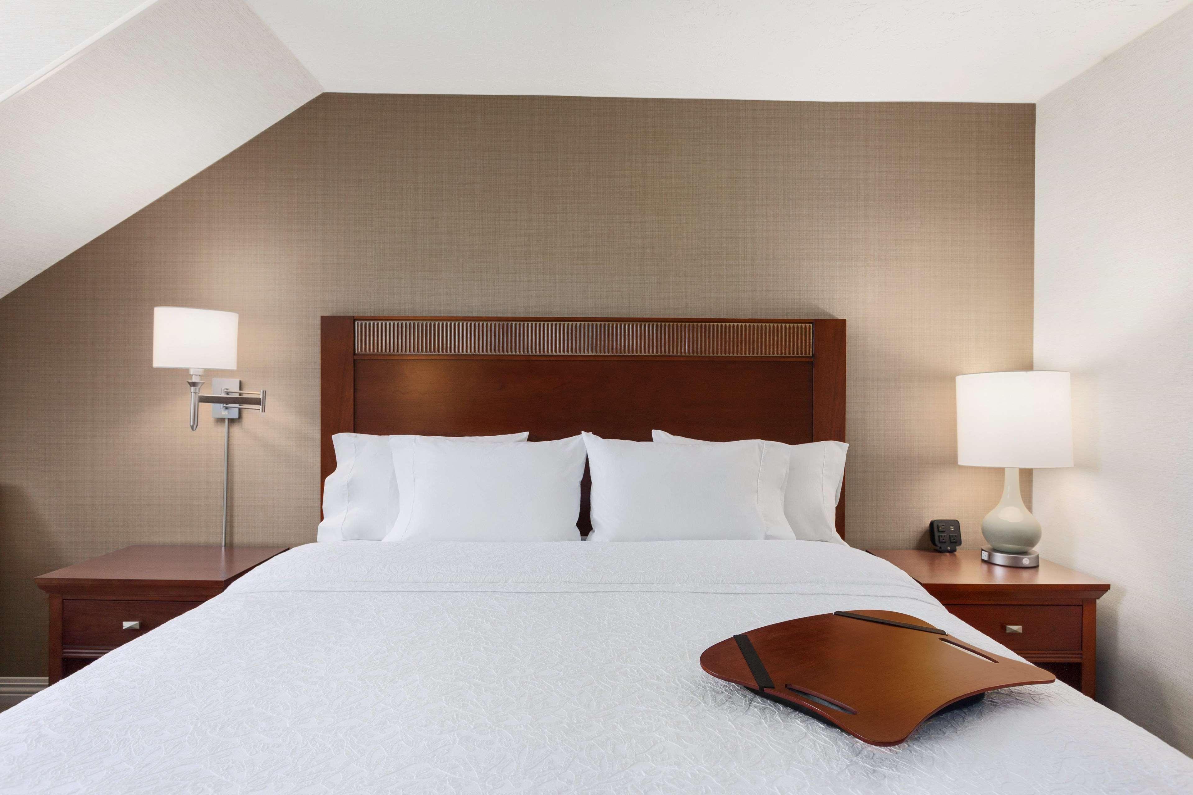 Hampton Inn Burlington - Colchester Екстер'єр фото