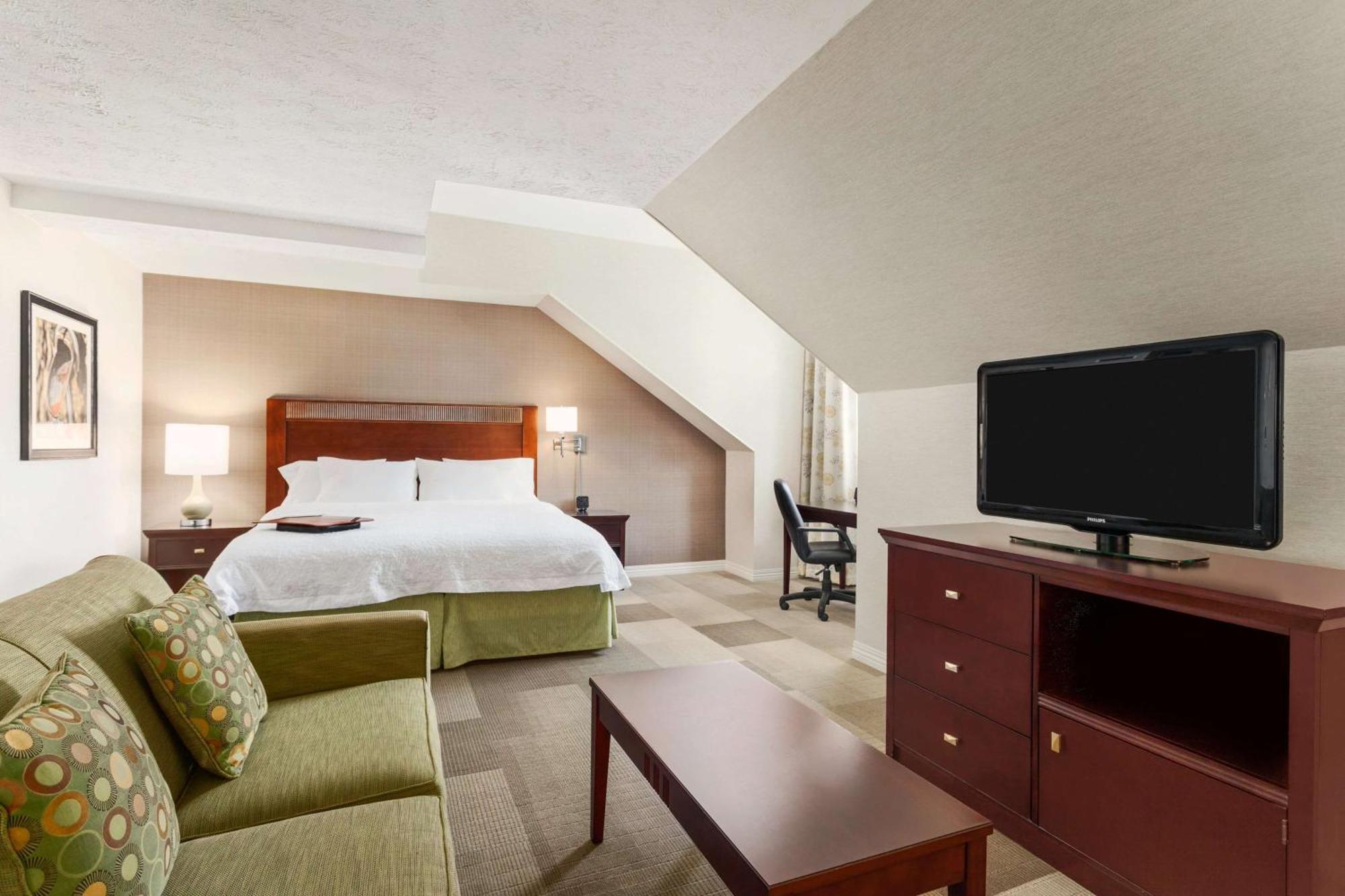 Hampton Inn Burlington - Colchester Екстер'єр фото
