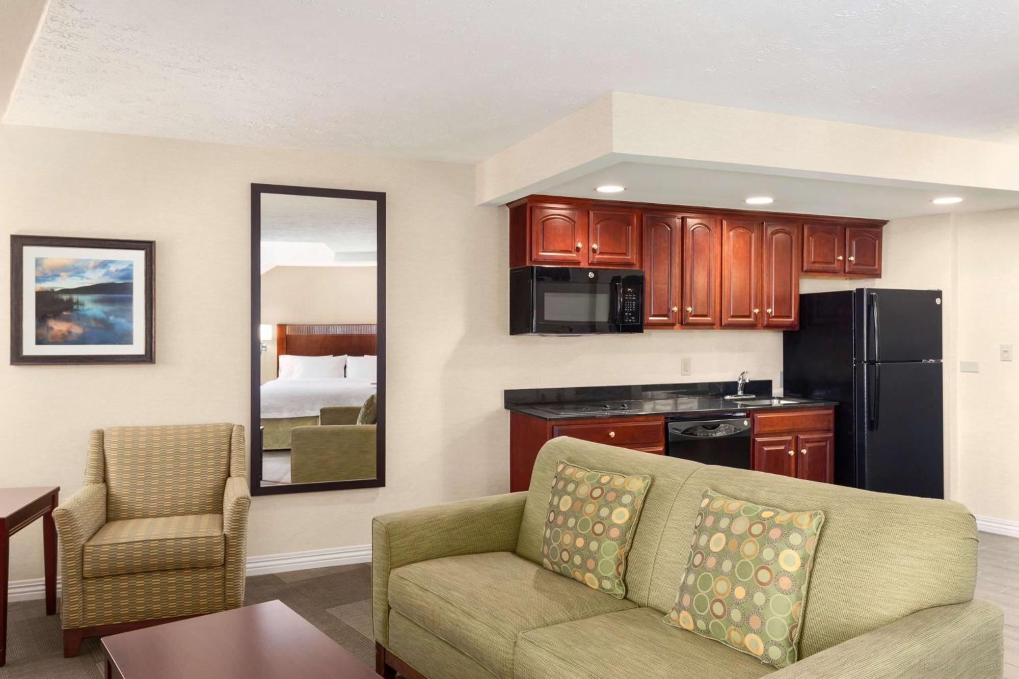 Hampton Inn Burlington - Colchester Екстер'єр фото