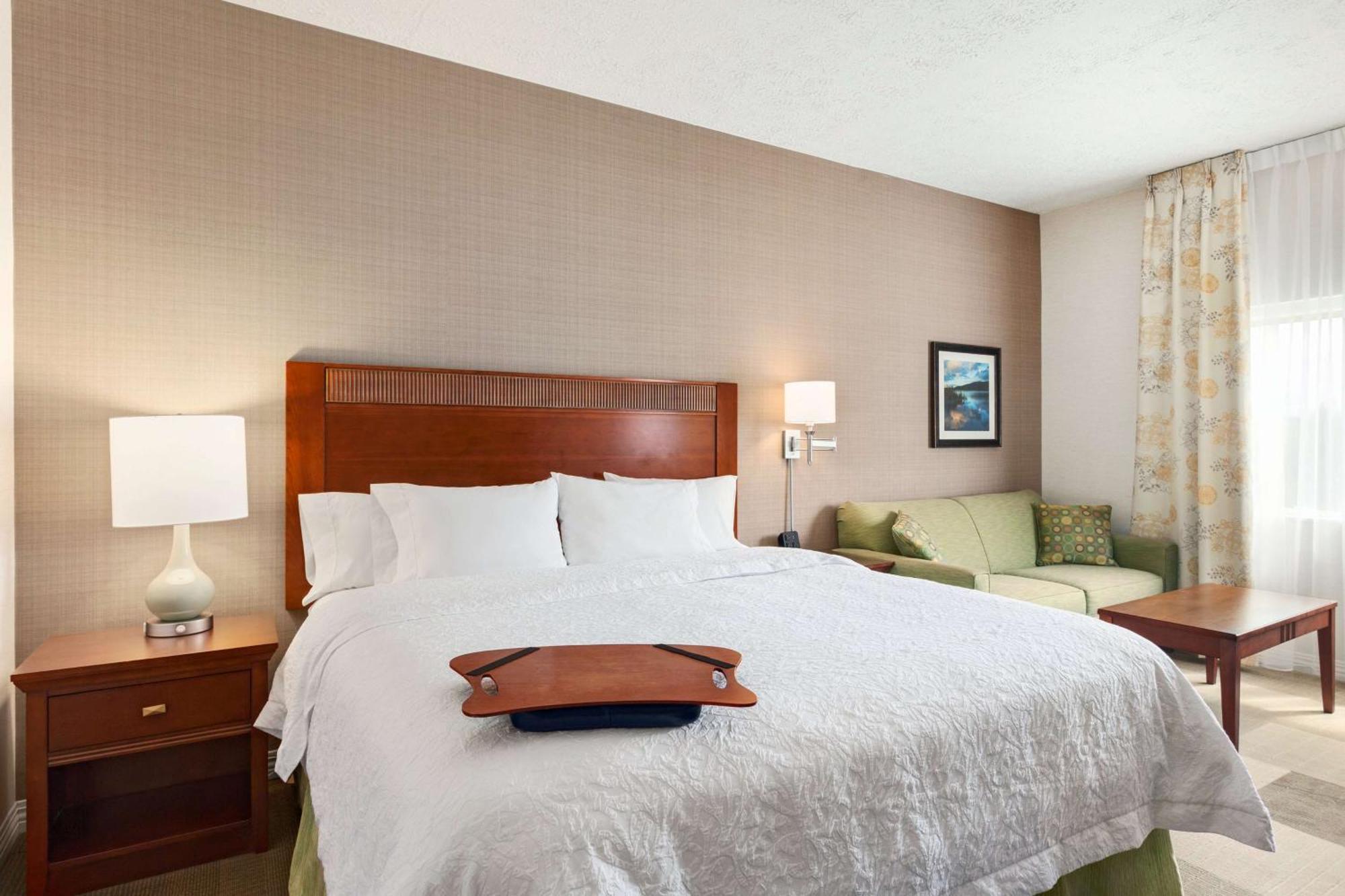 Hampton Inn Burlington - Colchester Екстер'єр фото