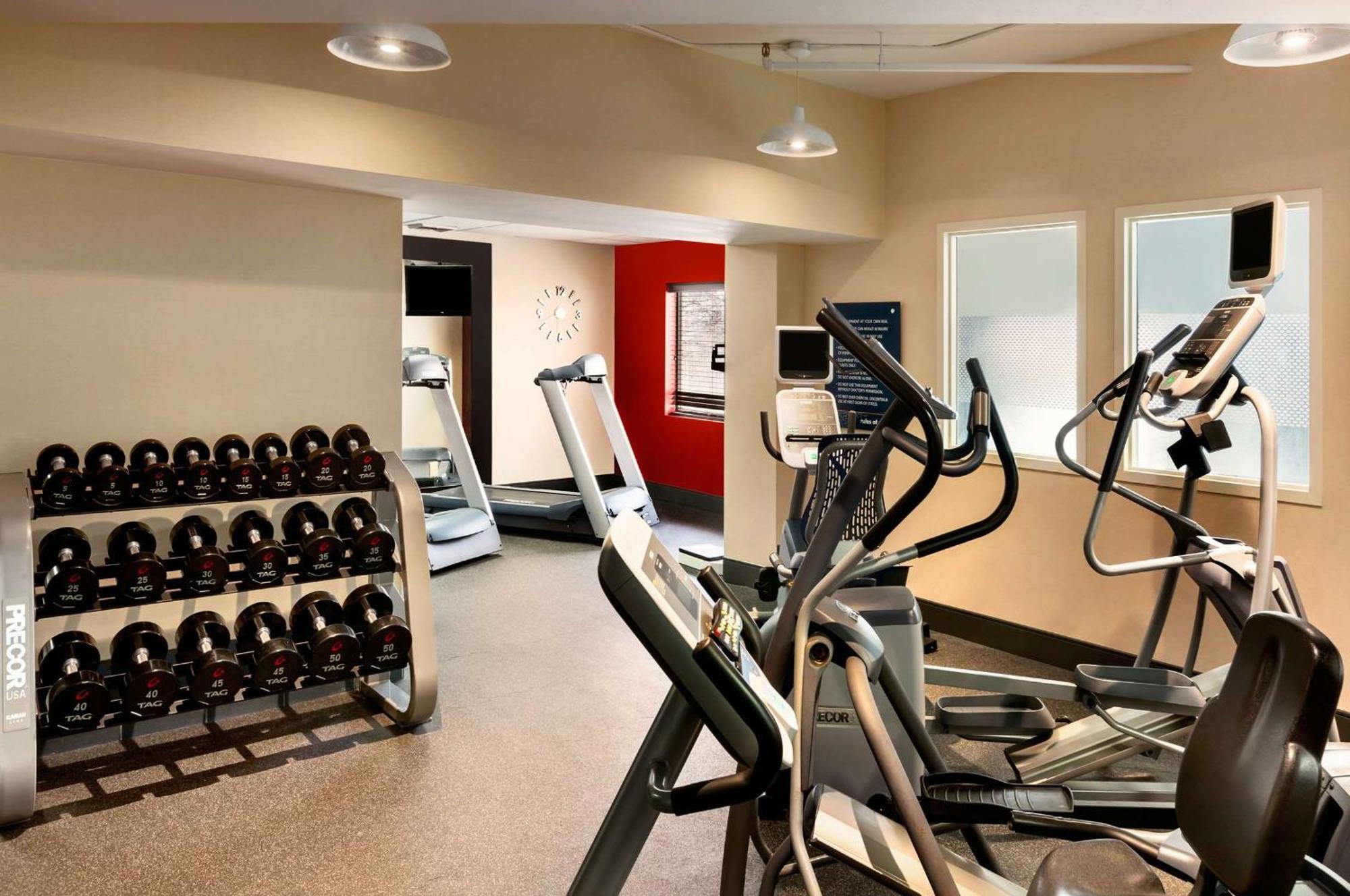 Hampton Inn Burlington - Colchester Екстер'єр фото